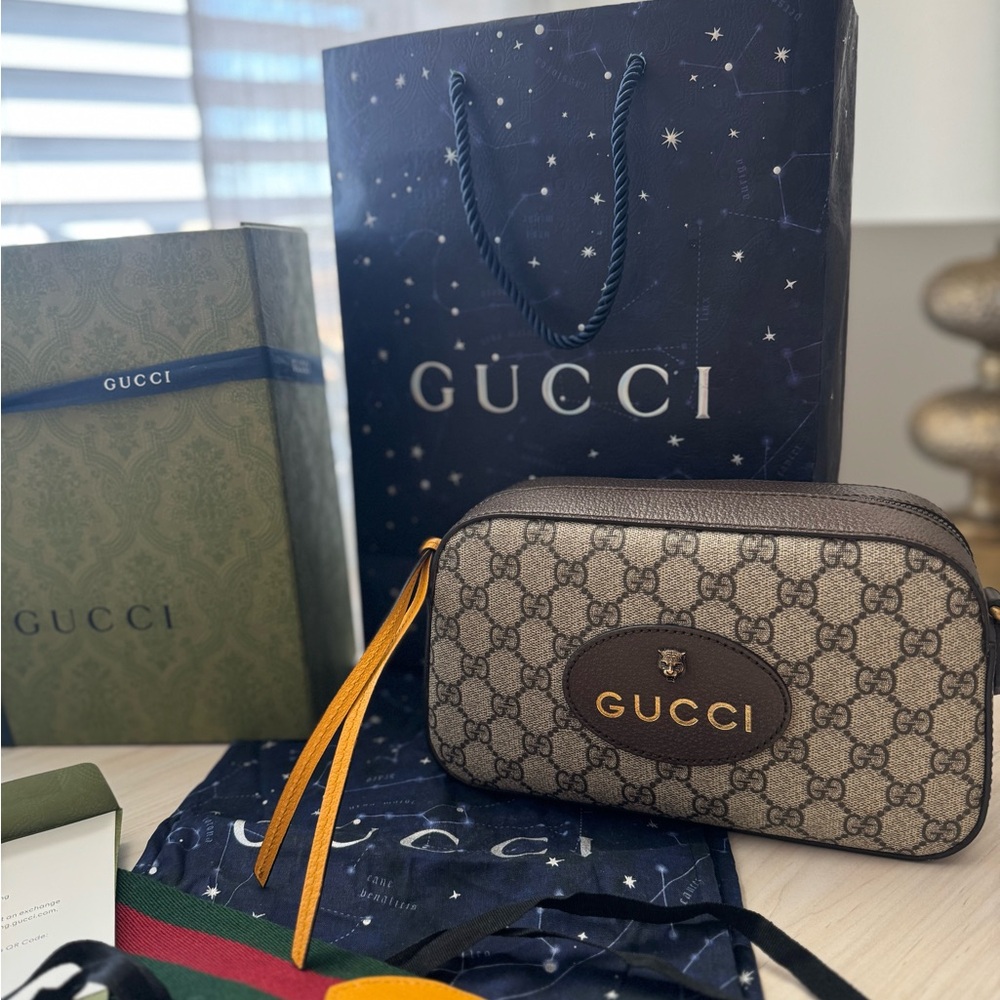 Gucci GG Vintage Neo Crossbody- Unisex